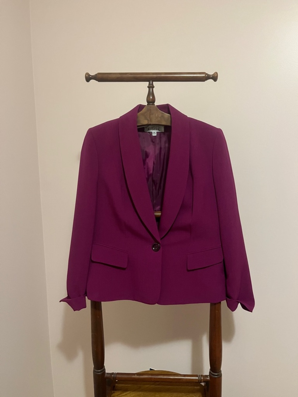 Vintage Single-Button Blazer in Deep Magenta